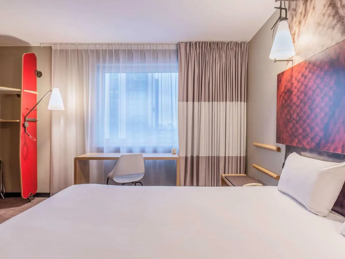Ibis Poznan Centrum 3*,  Poland